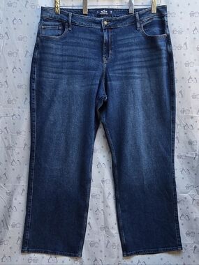 Hollister High-Rise Vintage Stretch Baggy Jeans. Size 21R W35/L31